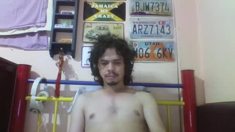 Snapshot of raku2386 chatting on January 2025 11:43:01 PM Ken online show from January 2025 11:43:01 PM