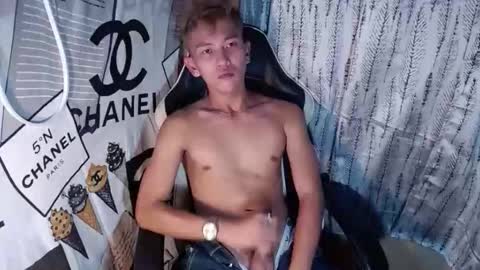 ralfhuge24 online show from December 2025 06:42:02 AM