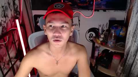 ralfhuge24 online show from February 2026 10:19:01 PM