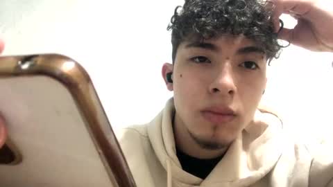 Snapshot of ramiroo2312 chatting on September 2025 08:58:01 AM ramiroo2312 online show from September 2025 08:58:01 AM