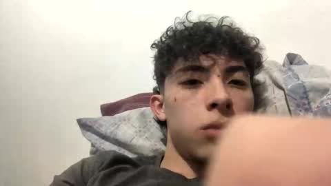 Snapshot of ramiroo2312 chatting on September 2025 02:04:02 AM ramiroo2312 online show from September 2025 02:04:02 AM