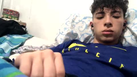 Snapshot of ramiroo2312 chatting on October 2025 08:18:01 PM ramiroo2312 online show from October 2025 08:18:01 PM