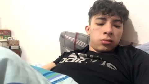 Snapshot of ramiroo2312 chatting on October 2025 07:40:01 PM ramiroo2312 online show from October 2025 07:40:01 PM