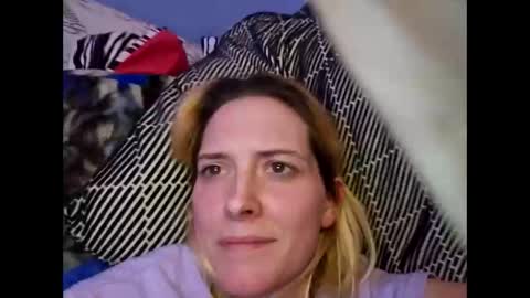 Snapshot of randcandy77 chatting on January 2025 05:43:02 AM Randcandy77 online show from January 2025 05:43:02 AM