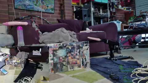 Snapshot of randeehandee chatting on March 2025 07:01:02 AM randeehandee online show from March 2025 07:01:02 AM