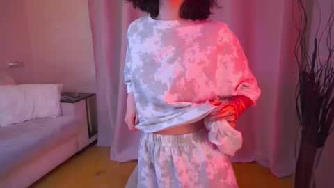 Arlette online show from October 2025 08:58:01 PM