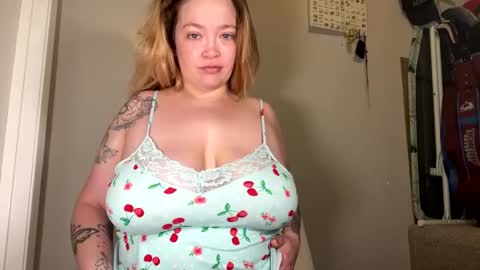 Snapshot of randiigirl69 chatting on October 2025 09:30:02 AM Randii online show from October 2025 09:30:02 AM