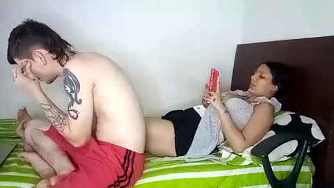 Snapshot of rangel_sex chatting on January 2025 10:37:02 PM Rangel and Lola online show from January 2025 10:37:02 PM