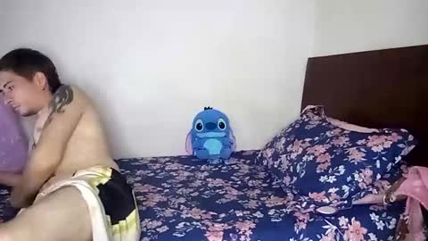 Snapshot of rangel_sex chatting on February 2025 12:40:02 AM Rangel and Lola online show from February 2025 12:40:02 AM