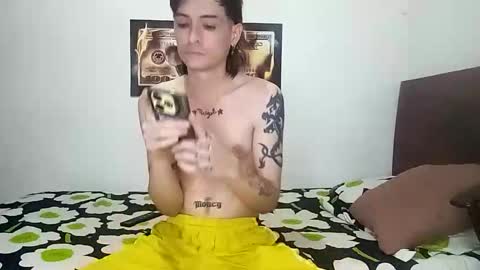 Rangel and Lola online show from April 2026 11:21:02 PM