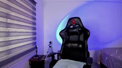 Jonas online show from November 2025 03:13:02 PM