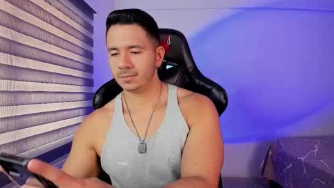 Jonas online show from November 2025 02:19:01 PM