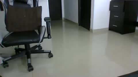 raphaeladam98 online show from December 2025 01:15:01 PM