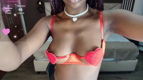 Raquel online show from January 2025 11:53:02 AM