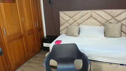 Raquel online show from November 2025 11:44:01 AM