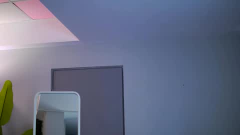 Raquelle online show from January 2026 05:27:02 PM