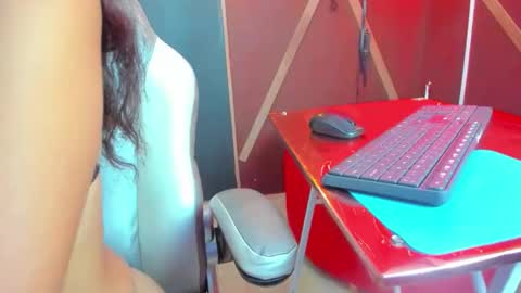 Snapshot of rashelderosa chatting on June 2026 12:07:02 PM RashelDerosa online show from June 2026 12:07:02 PM