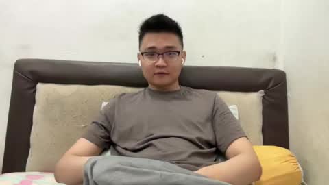 Snapshot of ratedepic17 chatting on December 2024 02:15:01 PM randomnaut online show from December 2024 02:15:01 PM