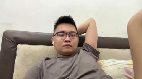 Snapshot of ratedepic17 chatting on December 2024 07:45:01 PM randomnaut online show from December 2024 07:45:01 PM