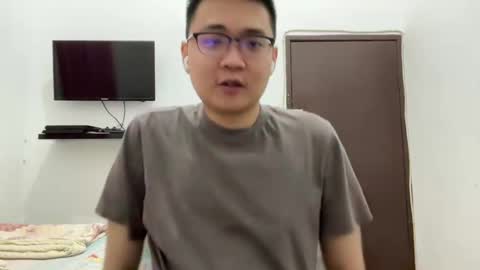 Snapshot of ratedepic17 chatting on December 2024 02:17:02 PM randomnaut online show from December 2024 02:17:02 PM