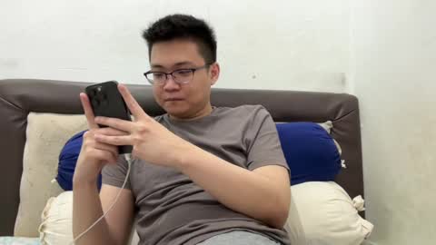 Snapshot of ratedepic17 chatting on December 2024 06:23:02 PM randomnaut online show from December 2024 06:23:02 PM