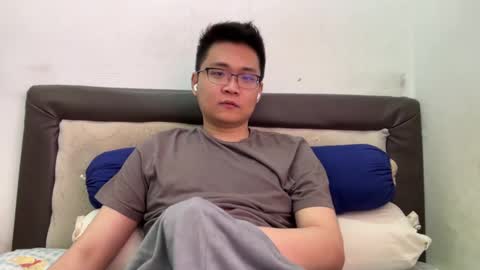 Snapshot of ratedepic17 chatting on December 2024 02:52:01 AM randomnaut online show from December 2024 02:52:01 AM