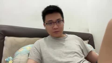 Snapshot of ratedepic17 chatting on December 2024 08:25:02 PM randomnaut online show from December 2024 08:25:02 PM