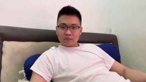 Snapshot of ratedepic17 chatting on January 2025 02:52:01 AM randomnaut online show from January 2025 02:52:01 AM