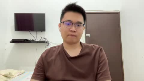 Snapshot of ratedepic17 chatting on February 2025 03:21:01 PM randomnaut online show from February 2025 03:21:01 PM