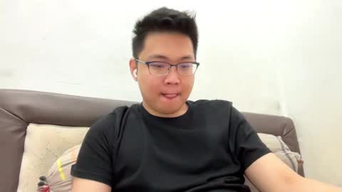 Snapshot of ratedepic17 chatting on February 2025 07:19:02 PM randomnaut online show from February 2025 07:19:02 PM