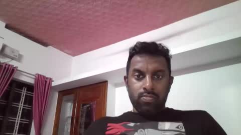 raul2k2 online show from November 2025 05:58:02 PM