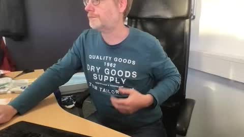 Snapshot of raunchyme chatting on November 2025 02:45:02 PM Raunchy me online show from November 2025 02:45:02 PM