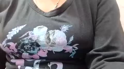 Snapshot of rava_sexy chatting on November 2025 03:38:01 AM rava_sexy online show from November 2025 03:38:01 AM