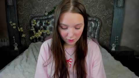 Snapshot of raven_crowe chatting on February 2026 05:40:02 AM Raven online show from February 2026 05:40:02 AM