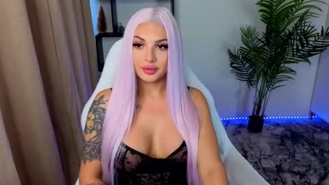 raven_inkk online show from January 2026 10:53:01 AM