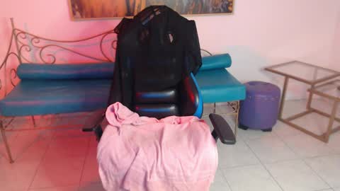 Raven online show from April 2026 08:06:02 PM