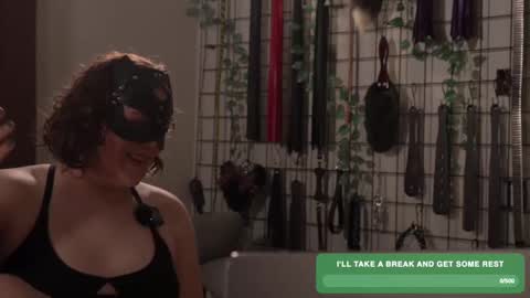 Snapshot of raven_risque chatting on December 2024 03:58:01 AM Raven online show from December 2024 03:58:01 AM