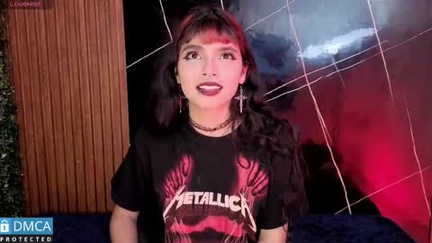 raven_rox_ online show from December 2025 03:11:01 AM