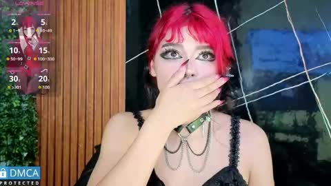 raven_rox_ online show from June 2026 07:05:01 PM