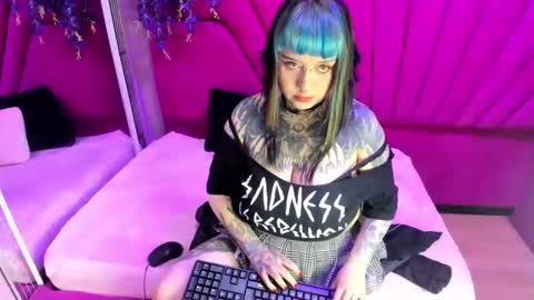 Snapshot of ravenceleste_ chatting on October 2025 03:47:01 AM Raven Celeste online show from October 2025 03:47:01 AM