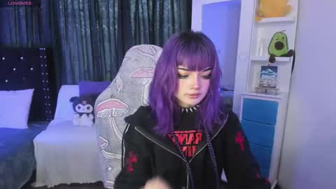 ravencollen online show from February 2026 05:41:01 PM