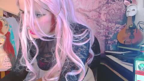 ravenlotus online show from March 2026 10:04:02 PM