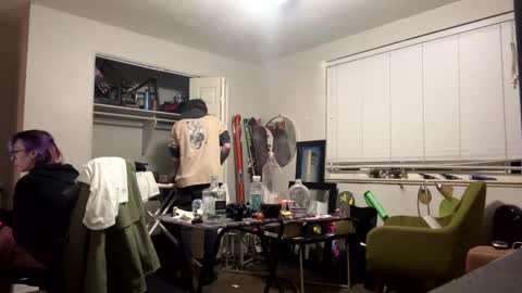 Snapshot of ravenxbeastie chatting on February 2025 04:36:02 AM ravenxbeastie online show from February 2025 04:36:02 AM