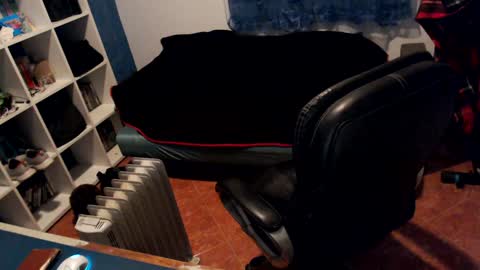 ravingr3d3 online show from February 2025 11:06:01 PM