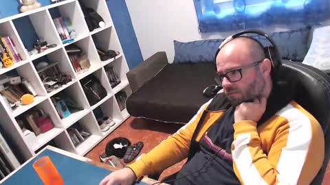 ravingr3d3 online show from October 2025 03:29:01 PM