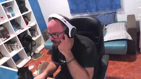 ravingr3d3 online show from July 2026 10:02:02 PM