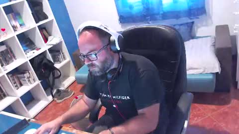 ravingr3d3 online show from July 2026 10:39:01 AM