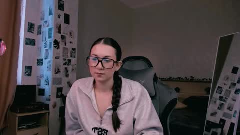 Alia Mereyn online show from October 2025 09:18:02 AM