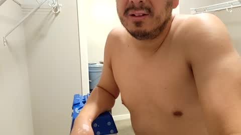 Snapshot of rawco12n chatting on December 2024 08:07:01 PM Nick online show from December 2024 08:07:01 PM