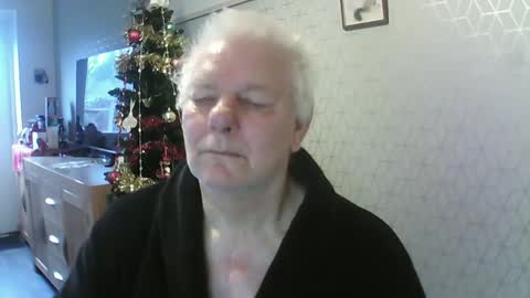 Snapshot of ray47 chatting on December 2024 09:31:01 AM ray47 online show from December 2024 09:31:01 AM
